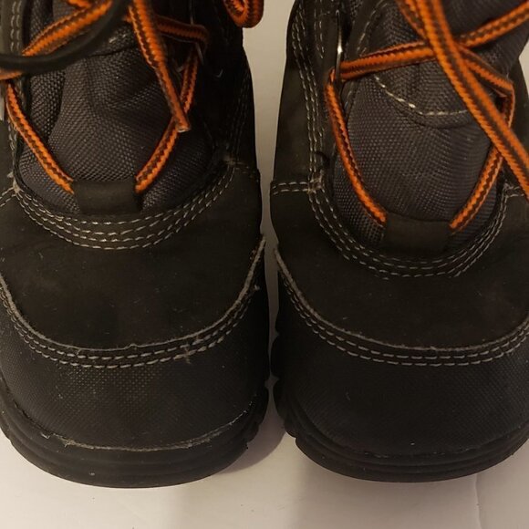 The Children's Place Rain/Snow Boots - Like New 10 - Picture 8 of 11